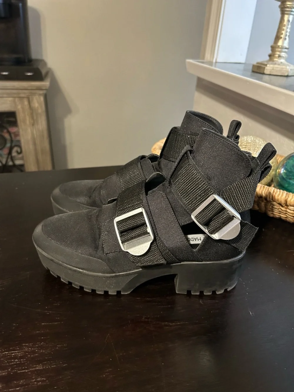 Steve Madden Black Graden Platform Buckle Cutout Chunky Boots Size 8